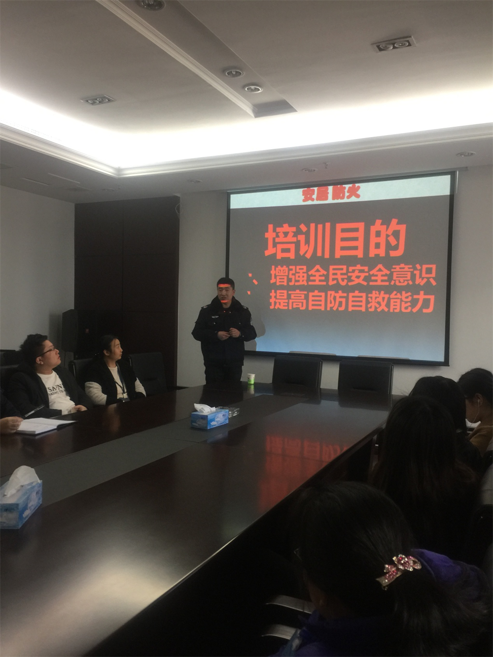 融泽公司举行消防清静培训_庄闲游戏