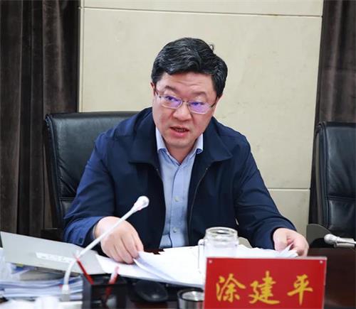 彰显省会继续，，，我们城投人这么干！_庄闲游戏