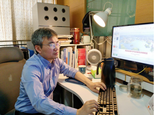 南昌市庄闲游戏集团“最美追光者”_庄闲游戏
