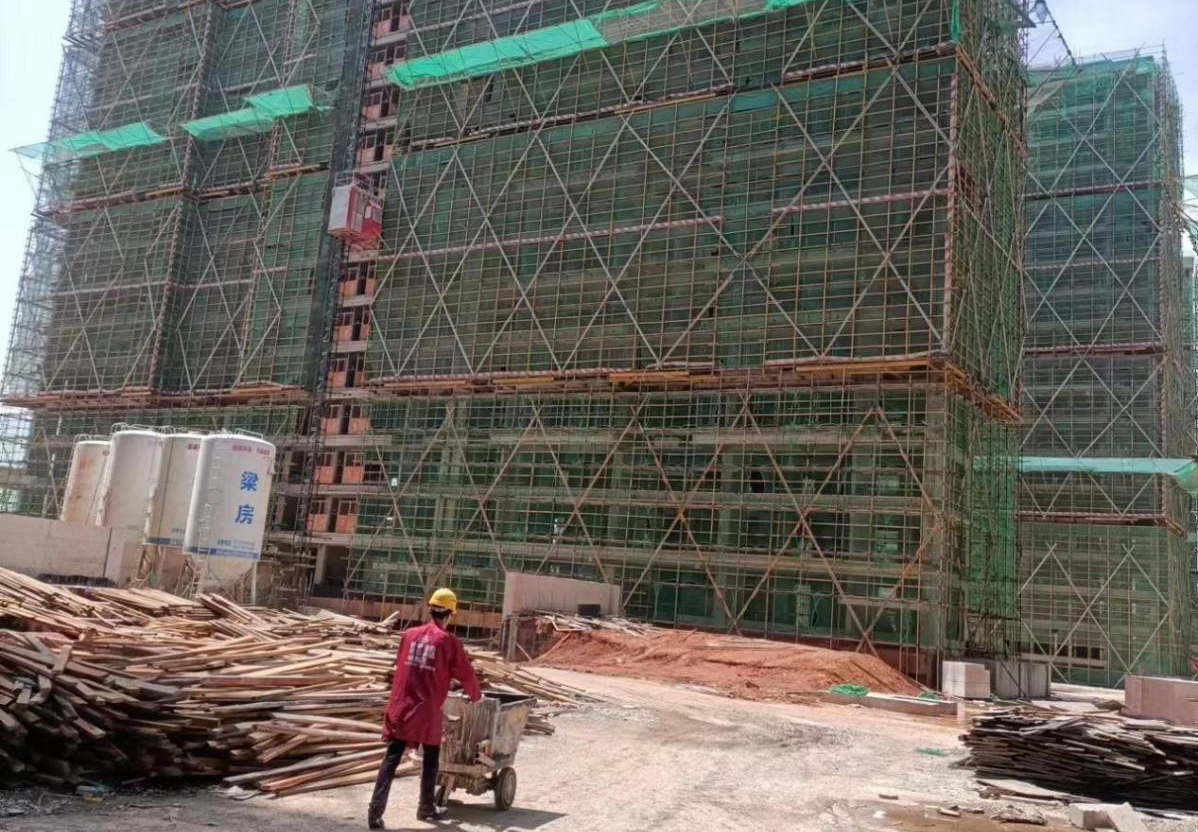 “五一”假期不歇工 项目建设一直步_庄闲游戏