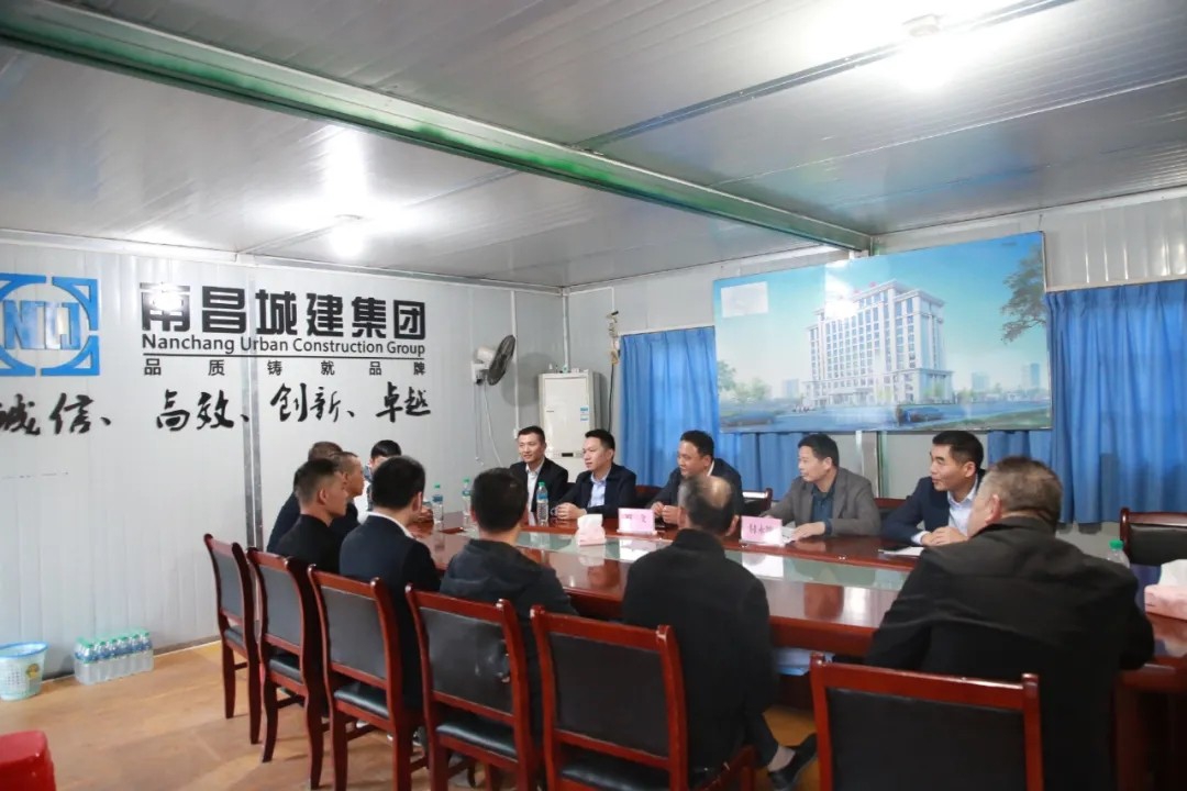 南昌城投集团人武部开展传承武士精神，，，做集团建设生长的“排头兵”座谈会